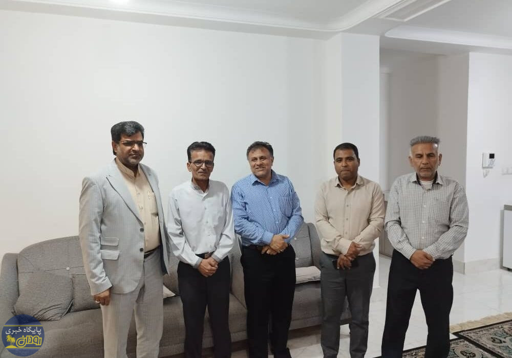 دیدار فرماندار رودان با غلامعباس شمس‌الدینی پیشکسوت حوزه روابط عمومی و رسانه